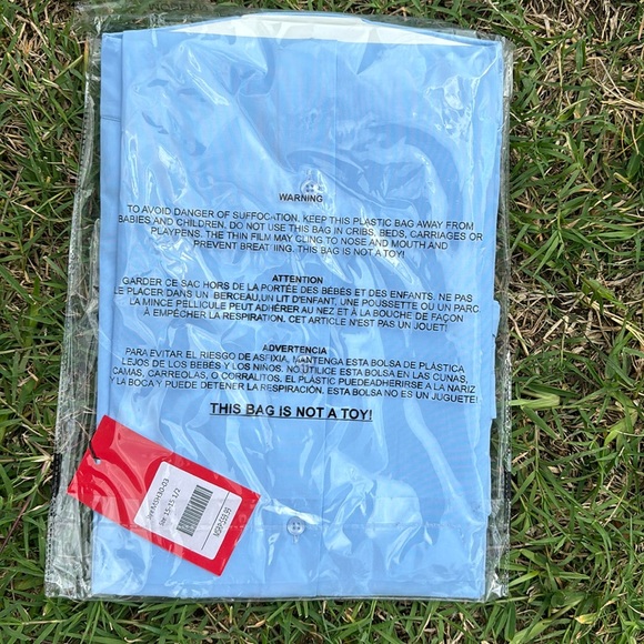 Tazzio Blue Dress Shirt.  Notch lapel. Size M. Neck 15-15.5 sleeve 32/33.  NEW! - Picture 2 of 6